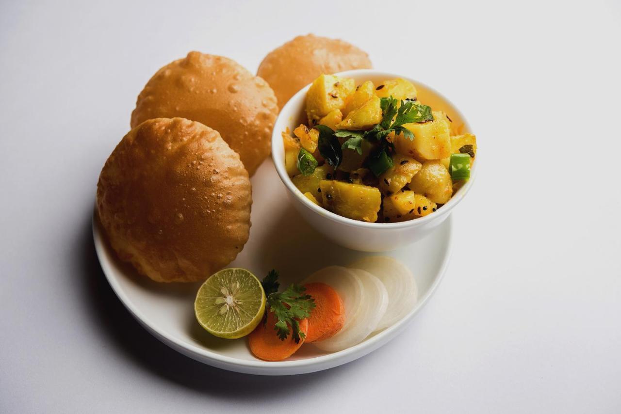 Hotel Super Capital O Abri Krishna Indore